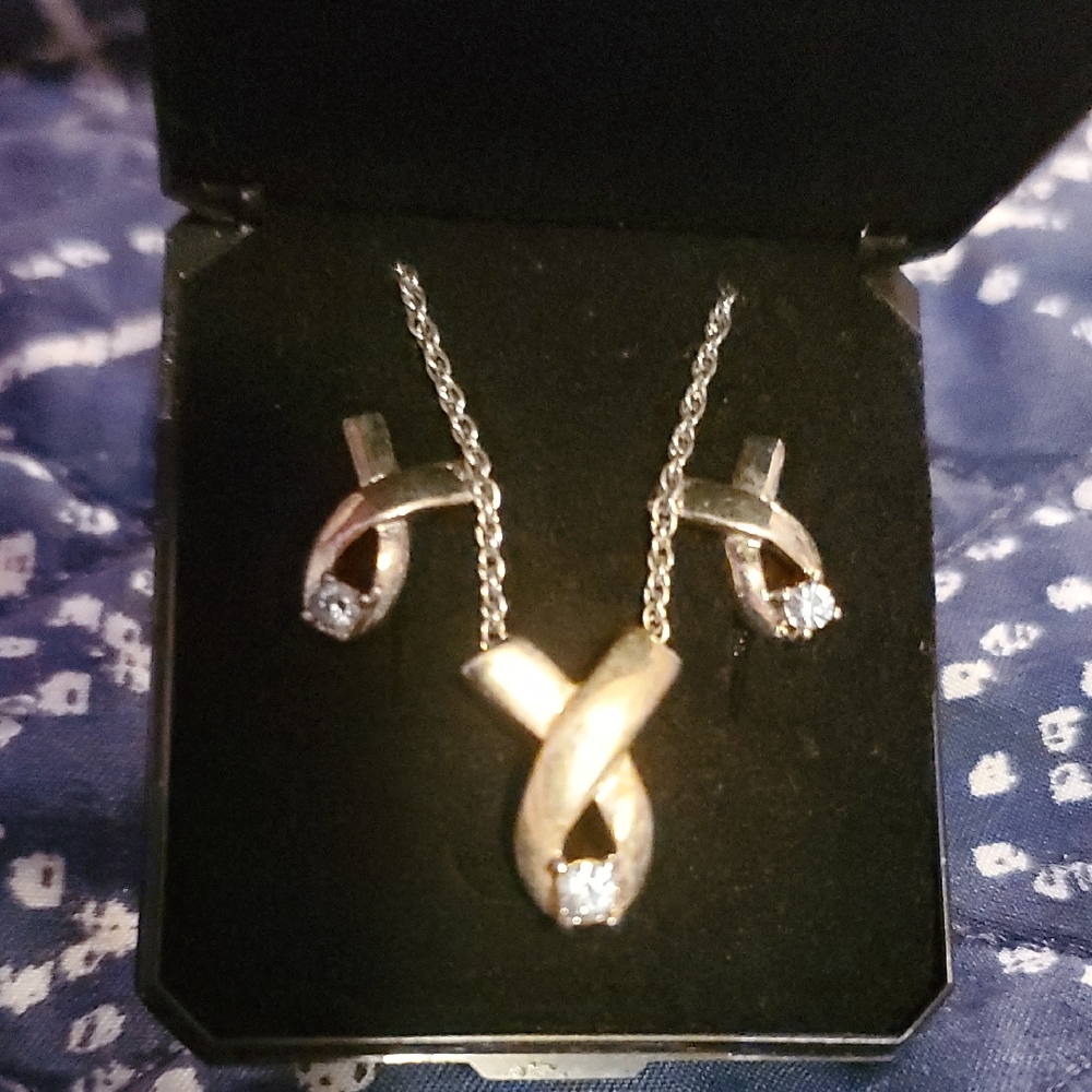 Blue Topaz Silvertone Ribbon Necklace & Earrings Set